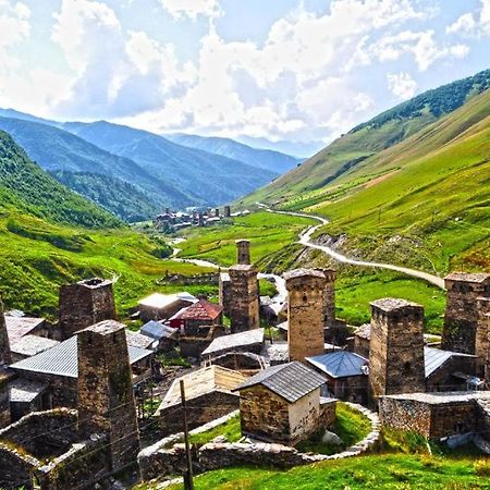 Hotel Ushguli Terrace Mestia Exterior foto